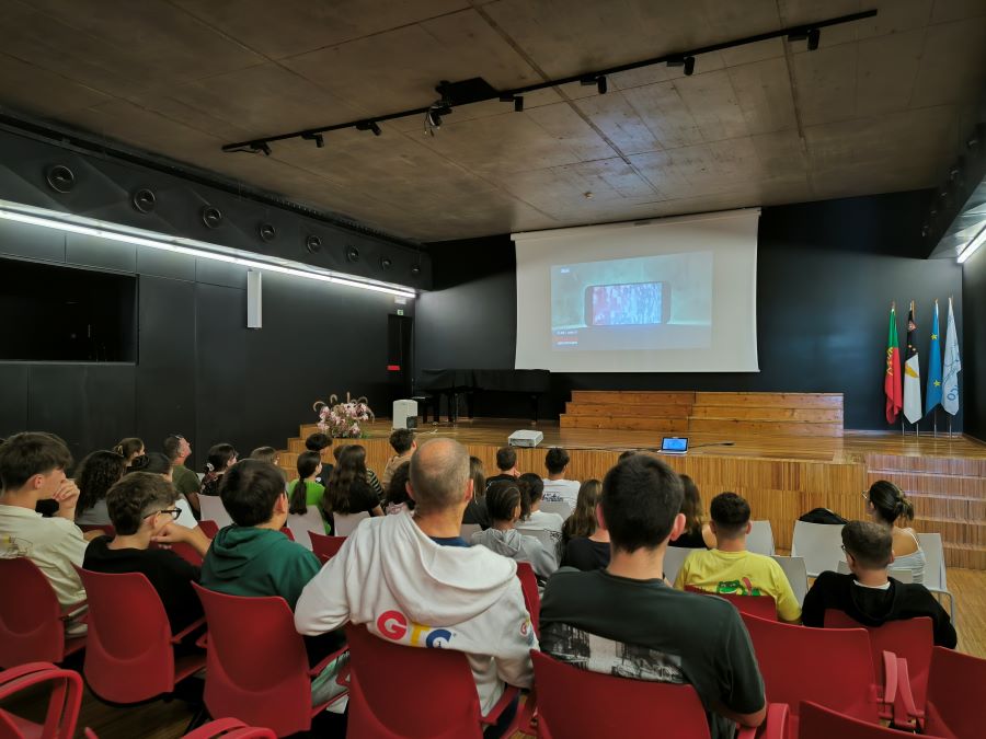 Projeto sobre literacia para os média nas escolas do Faial e do Pico 