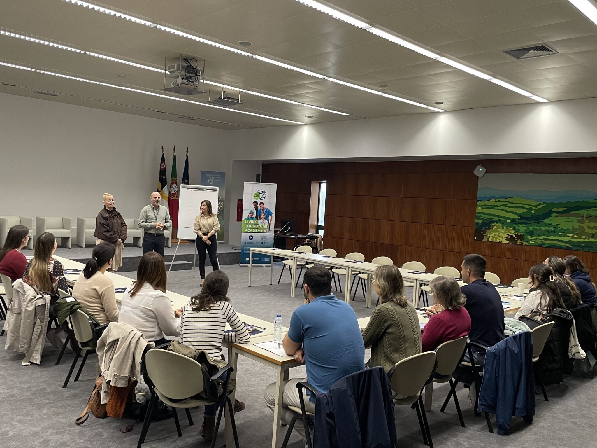 Parceria entre a UAc e o HDES promove formação 