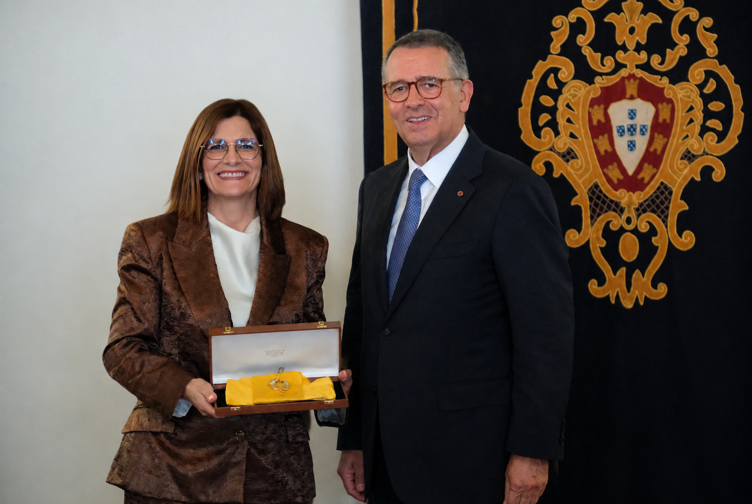Universidade dos Açores recebe Ordem da Instrução Pública atribuída pelo Presidente da República 
